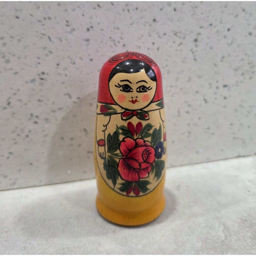 Vintage Hand Painted Russian Nesting DollsMatryoshka 5 Piece Set 4.5" Tall